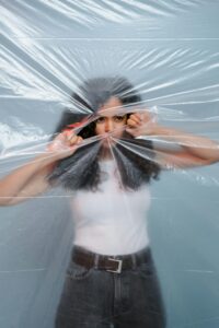 Leia mais sobre o artigo 5 Sinais de que Você Precisa de Terapia para Superar Traumas de Infância